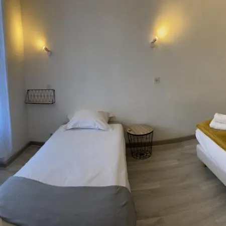Du Centre 3* 앙트레그쉬르트뤼예르