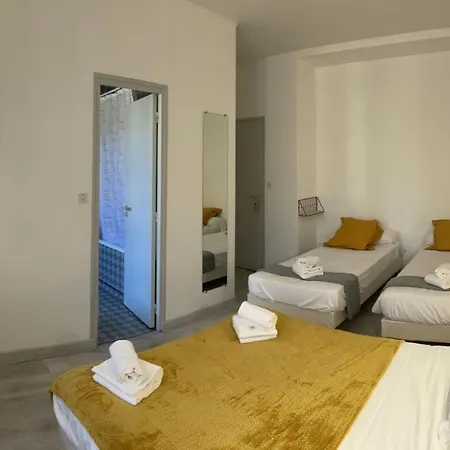 Du Centre 호텔 3*